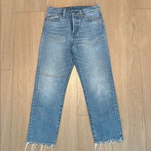 Levi’s Women’s Wedgie Crop Jean with Raw Hem